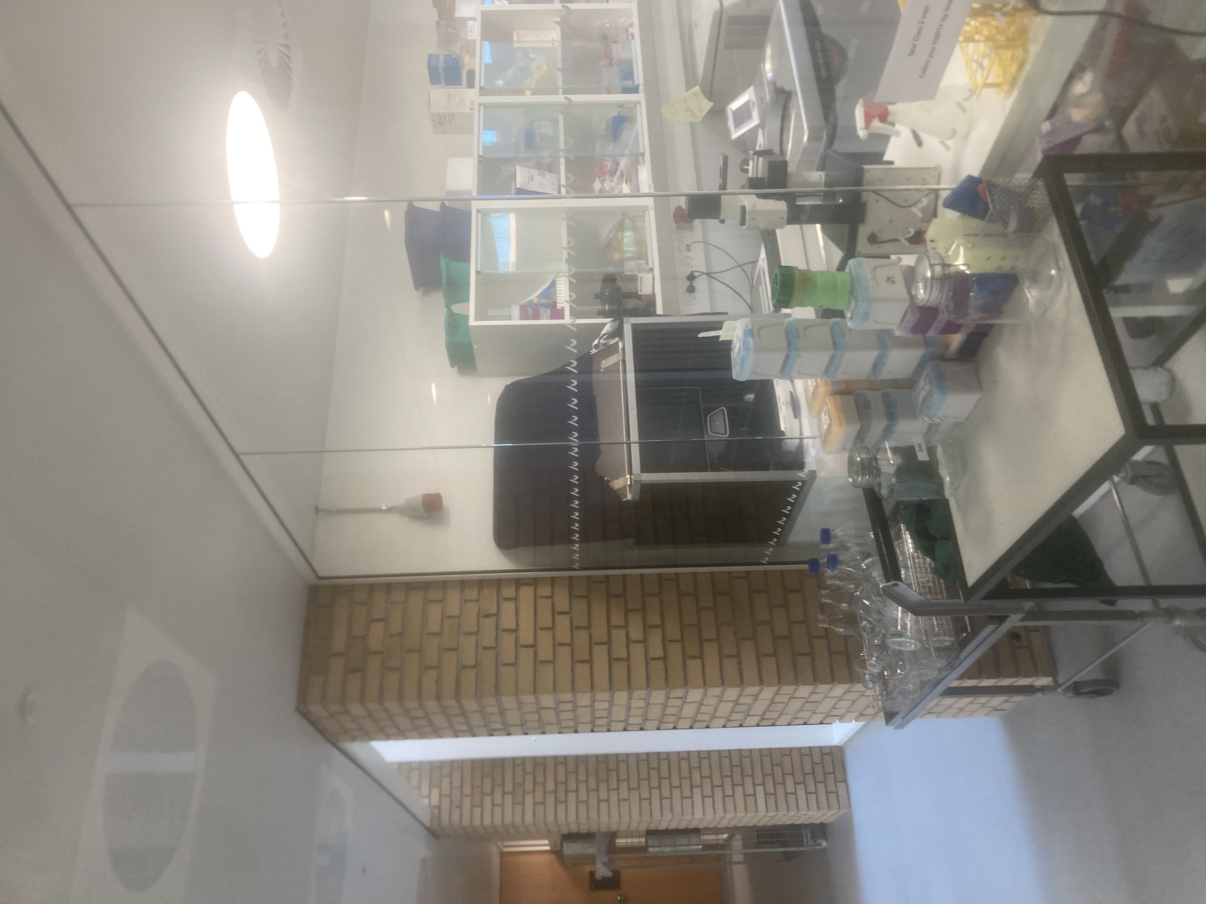 Lab equipment and workspace